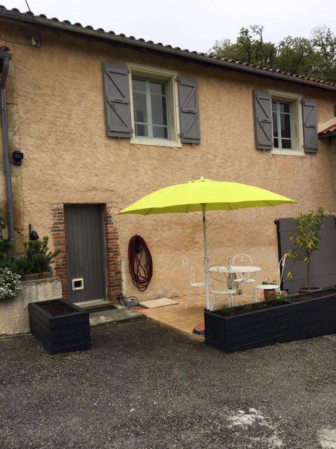 Gite Au Marron Seissan Экстерьер фото